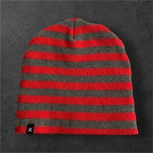 Hurley New Yorker Youth Red/Gray Striped Beanie // Youth 18M
